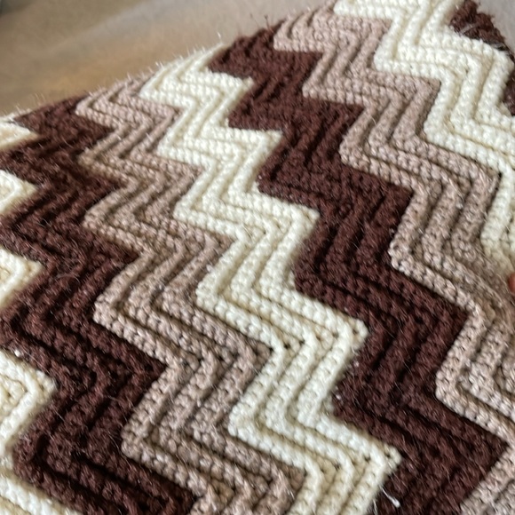 Brown chevron zigzag throw blanket 1970s - Picture 3 of 5